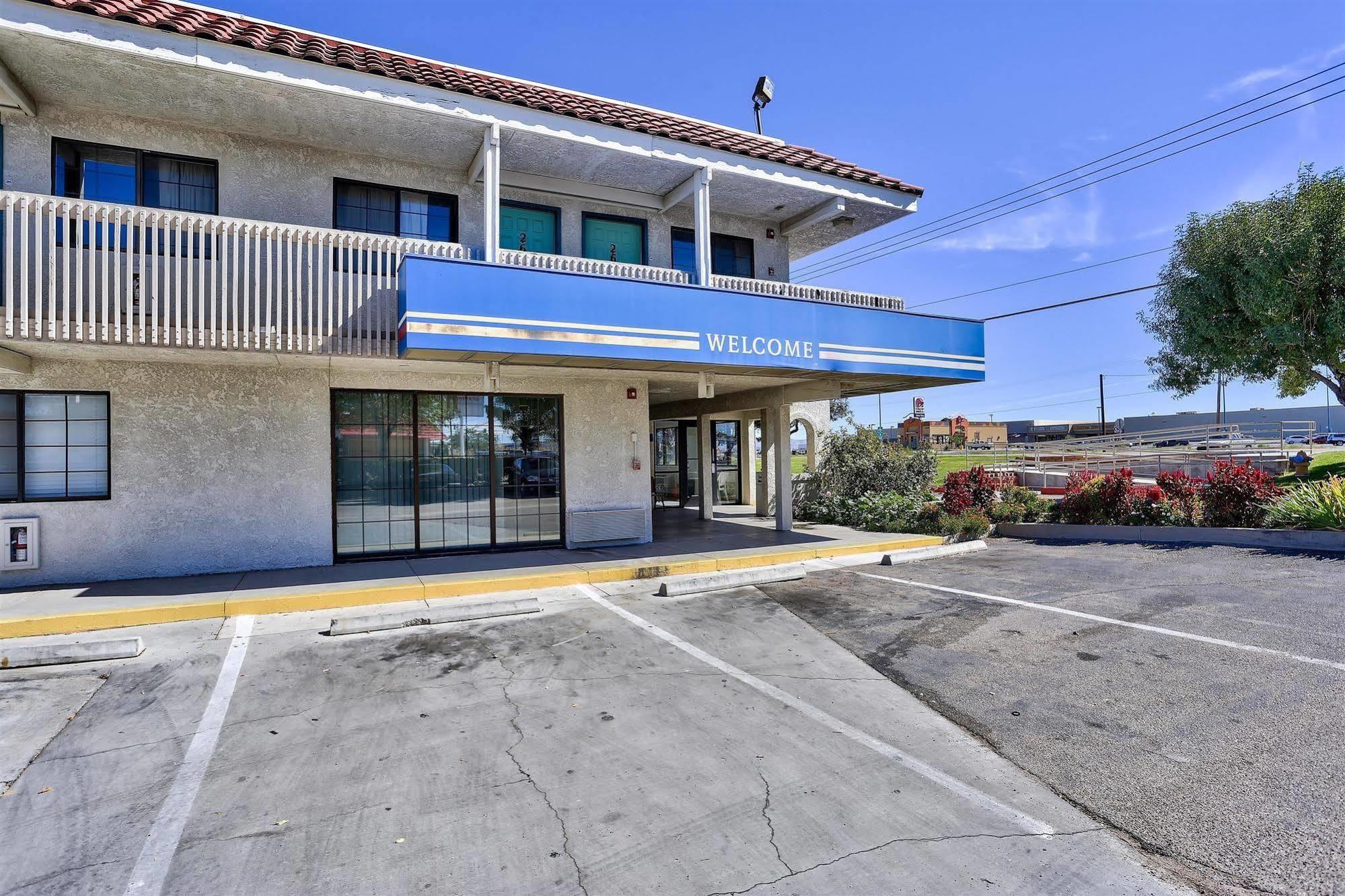 Motel 6-Kingman, Az - Route 66 East Exterior photo